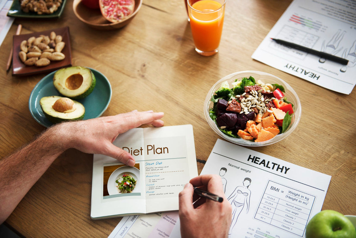 Personalized Weight Management vs. One-Size-Fits-All Diets